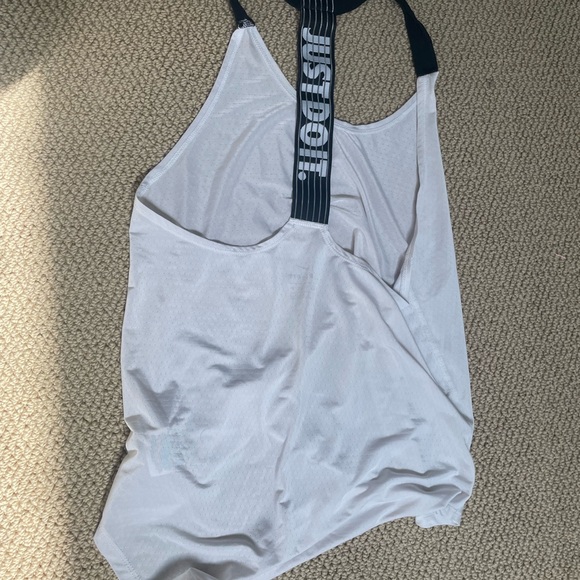 Nike dri fit tank top - Picture 2 of 2